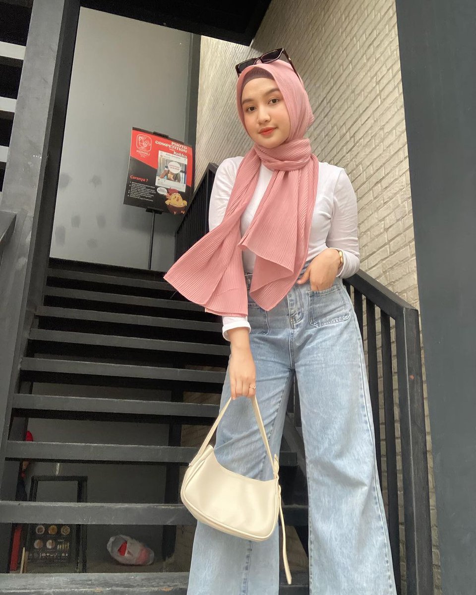 boking_hijab's tweet photo. Cek Whattsap :0895-2103-0818 Rute Rulesnya!BOKINGG SLOT TERBATASS!!
#bosurabaya #bokingansurabaya #availsurabaya #surabayabo #bosurabayakota #bisyarsurabaya #Bispaksurabaya #includesurabaya #readysurabaya #angelsurabaya #surabayaincluderoom #TRUSTEDBISYAR #TrustedBooking https://t.co/cdfdsumLZU