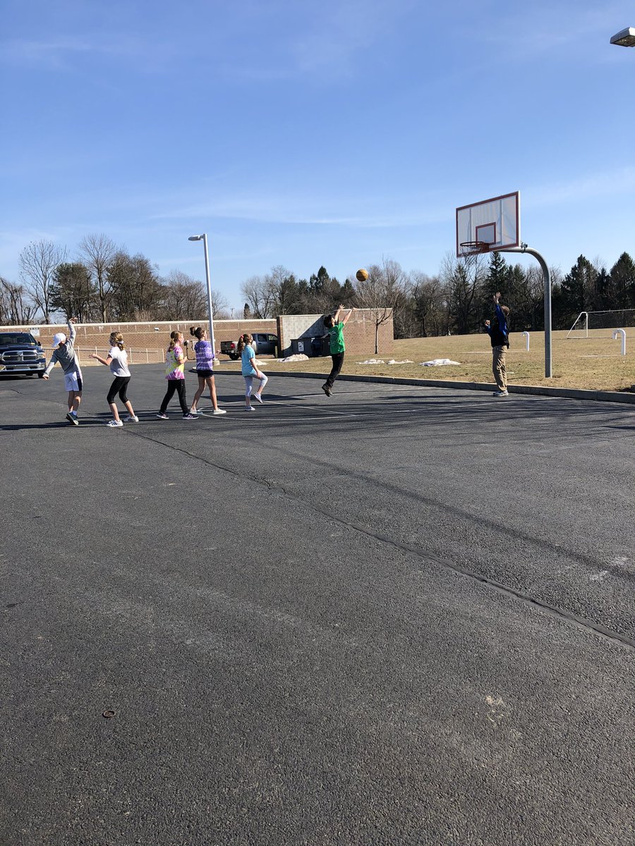 Ms. Donnellan tweet media