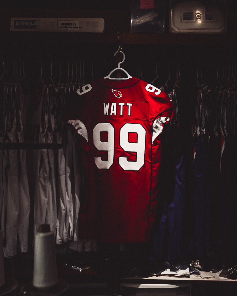 AZCardinals's tweet photo. No. 99 https://t.co/IizZQpnLbF