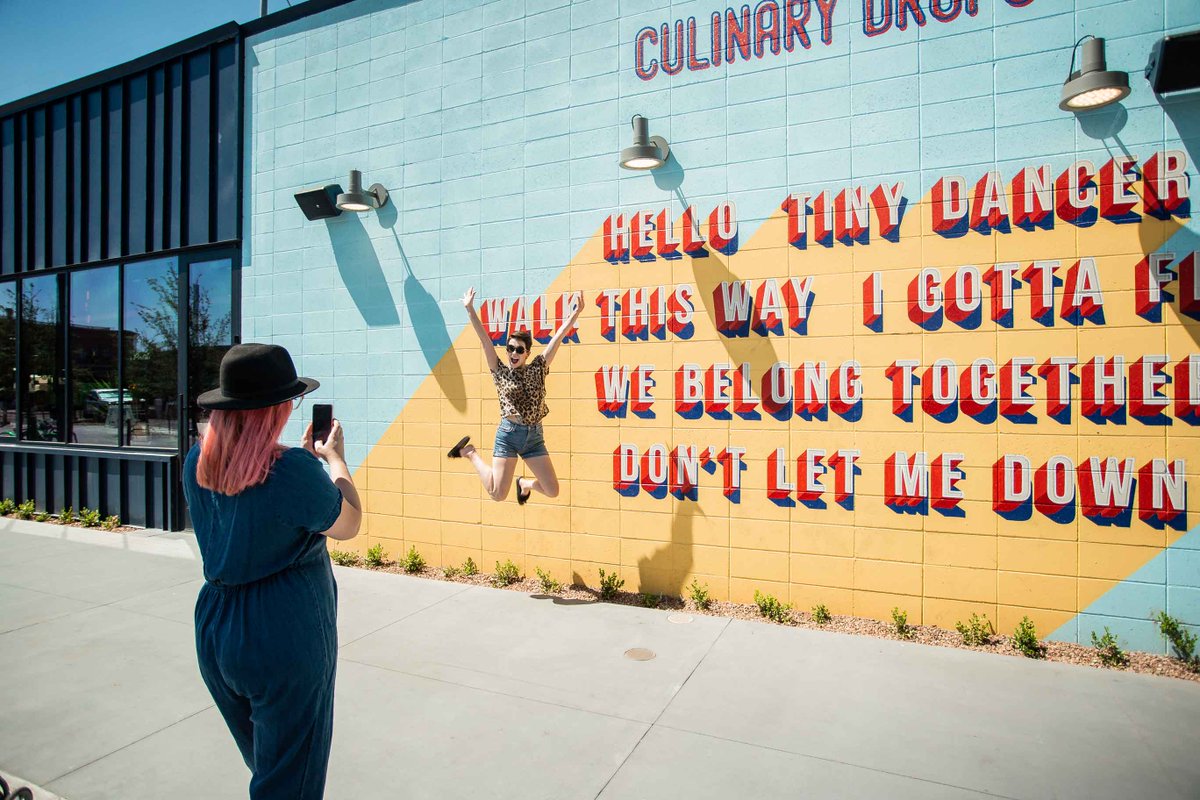 GilbertAZEcoDev's tweet photo. We love to see all of the new art #ComingToGilbert! 🙌

Discover new #GilbertAZ artwork or learn more about the artists and inspiration behind some of your favorites by visiting Gilbert's Art Map. 

Check it out ➡️ https://t.co/K7RqOGvoRf https://t.co/VOJyjKW0g3