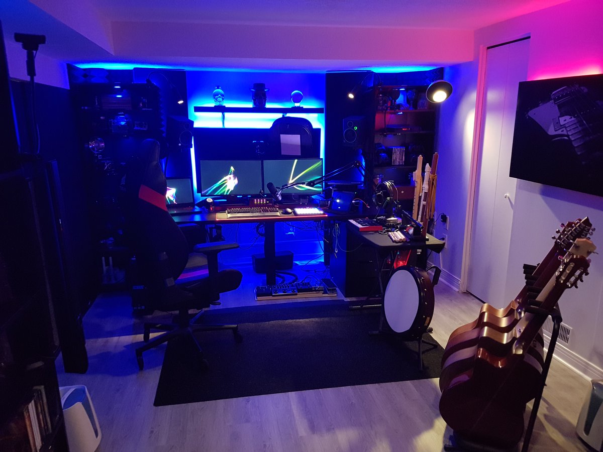 CroakingToadPro's tweet photo. Finally! Finished! New KVM in place, cable management done, ready for her reveal video shoot, coming soon! #studiosetup #streamingsetup #studio #gamingsetup #gamingsetups #desksetup #sengled #startechdotcom https://t.co/tNFI5fIXc5