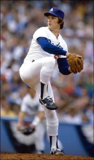 Happy Birthday to the late Steve Howe. 