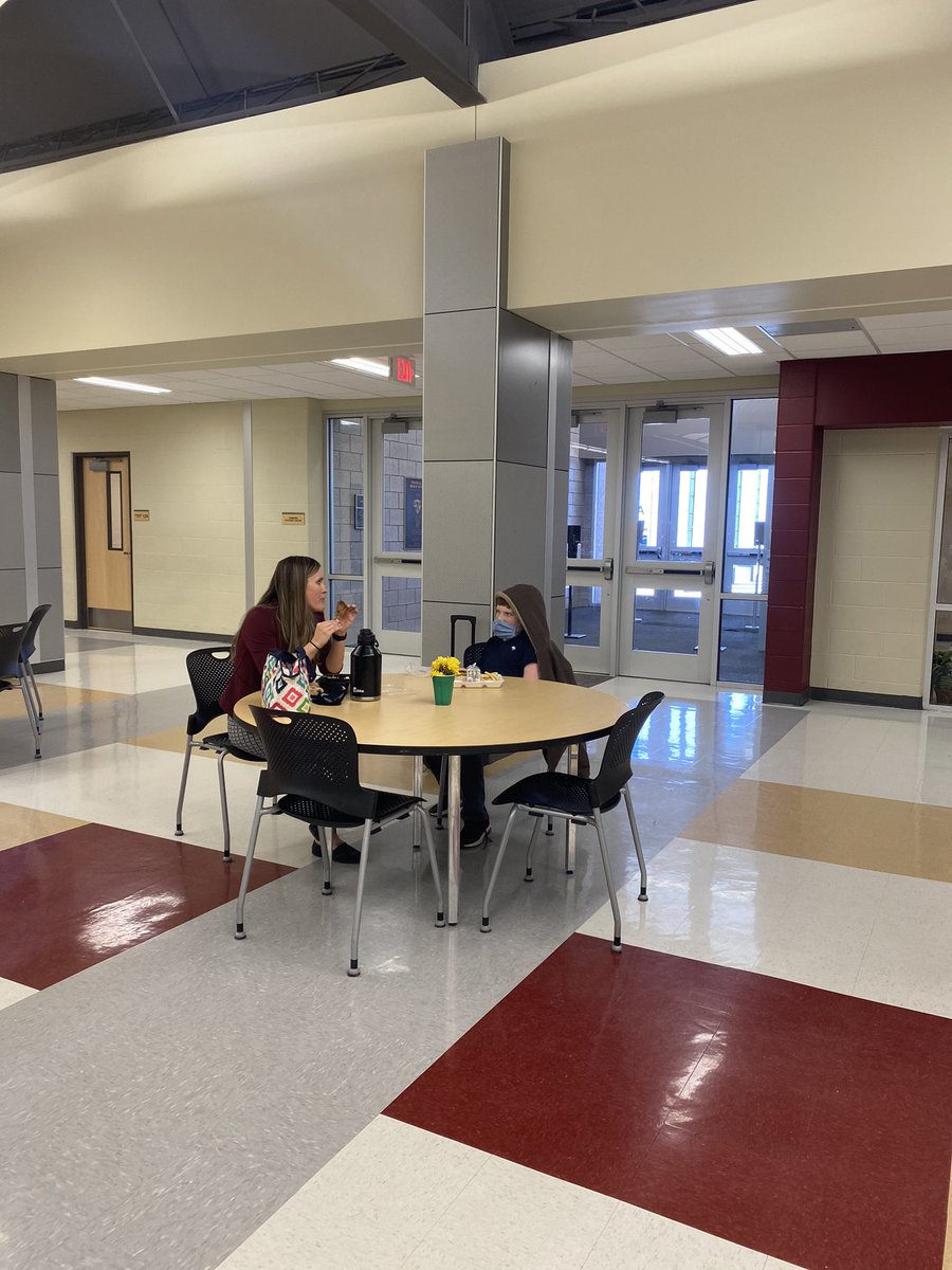 I’ve got a kid who needs.........
“I’ll take him. No problem.” Then proceeds to spend her lunch time working to connect. Thanks @CoachM1014 for working tirelessly to create relationships with our kids.❤️