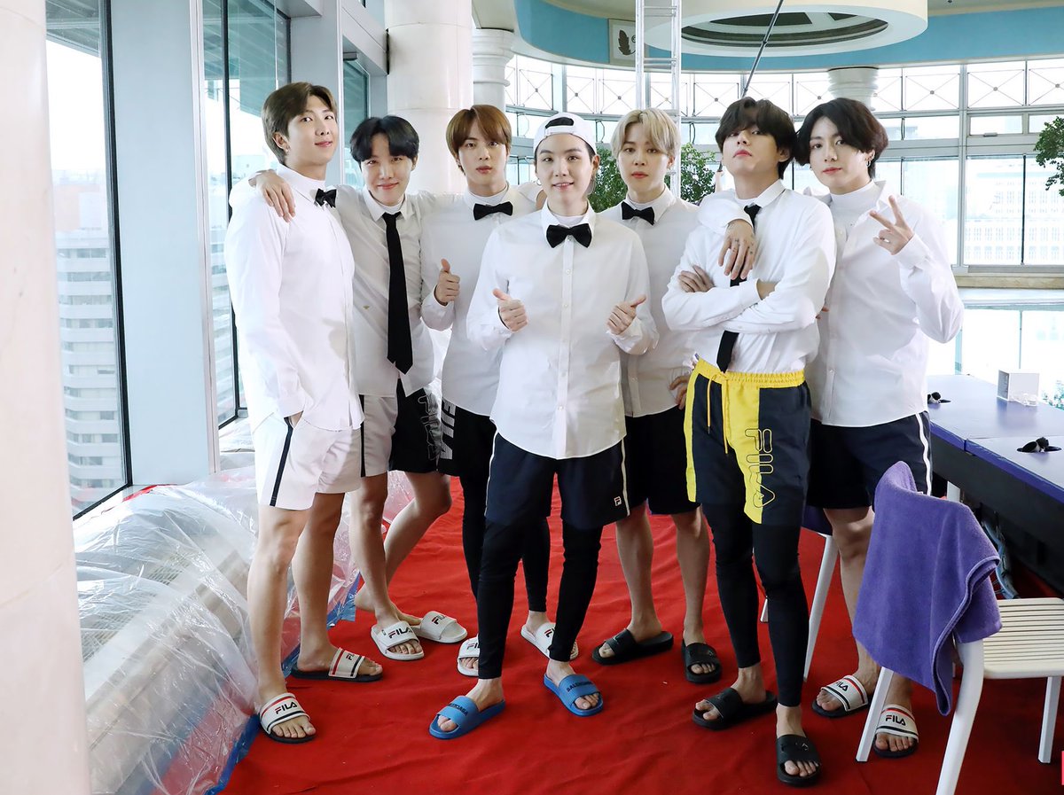 Ране bts. Ран бтс 2015. Ране bts. Бантан батер. Бтс ран бтс.