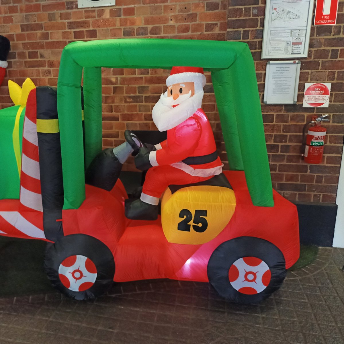 Aaron Lawton tweet media