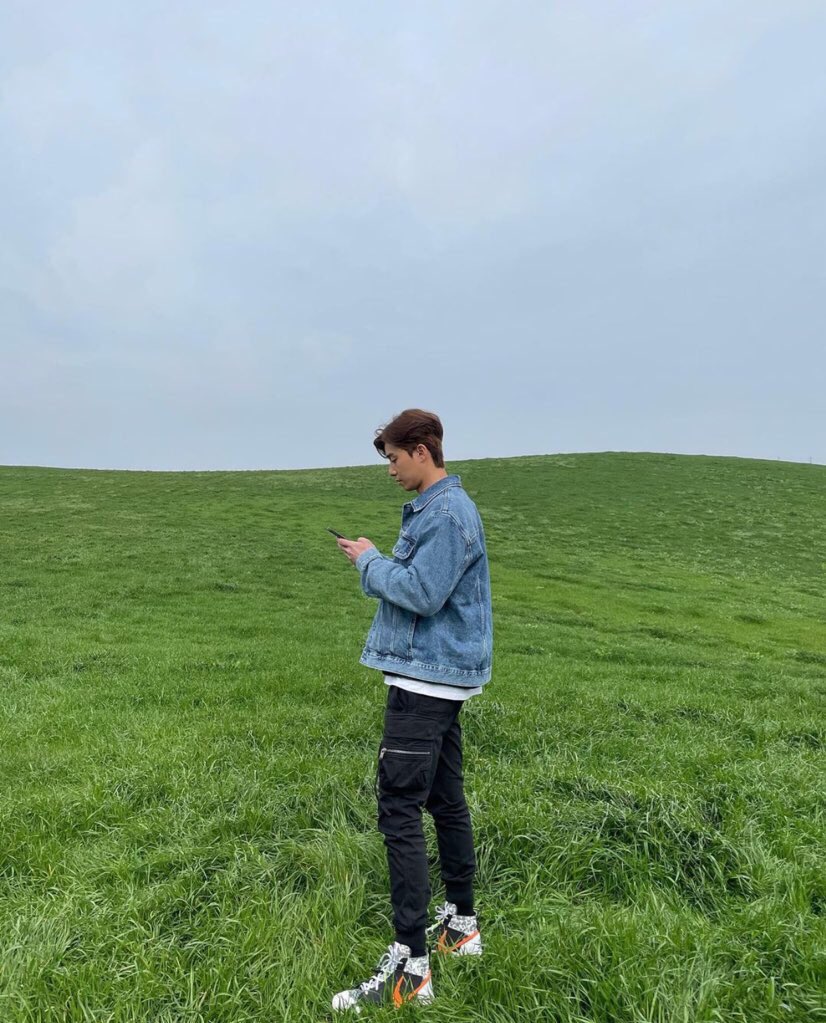psjfiles's tweet photo. 031121 bn_sj2013 IG update #박서준

“🍀” https://t.co/jqqtvEUaeR