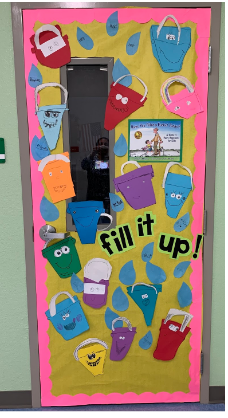 MrsBerlatsky's tweet photo. Presenting the winners of the Door Decorating Contest! #CultivatingCompassion #PeaceLoveLiteracy #VerdeReads #VerdeCares https://t.co/7UyklwVKDJ