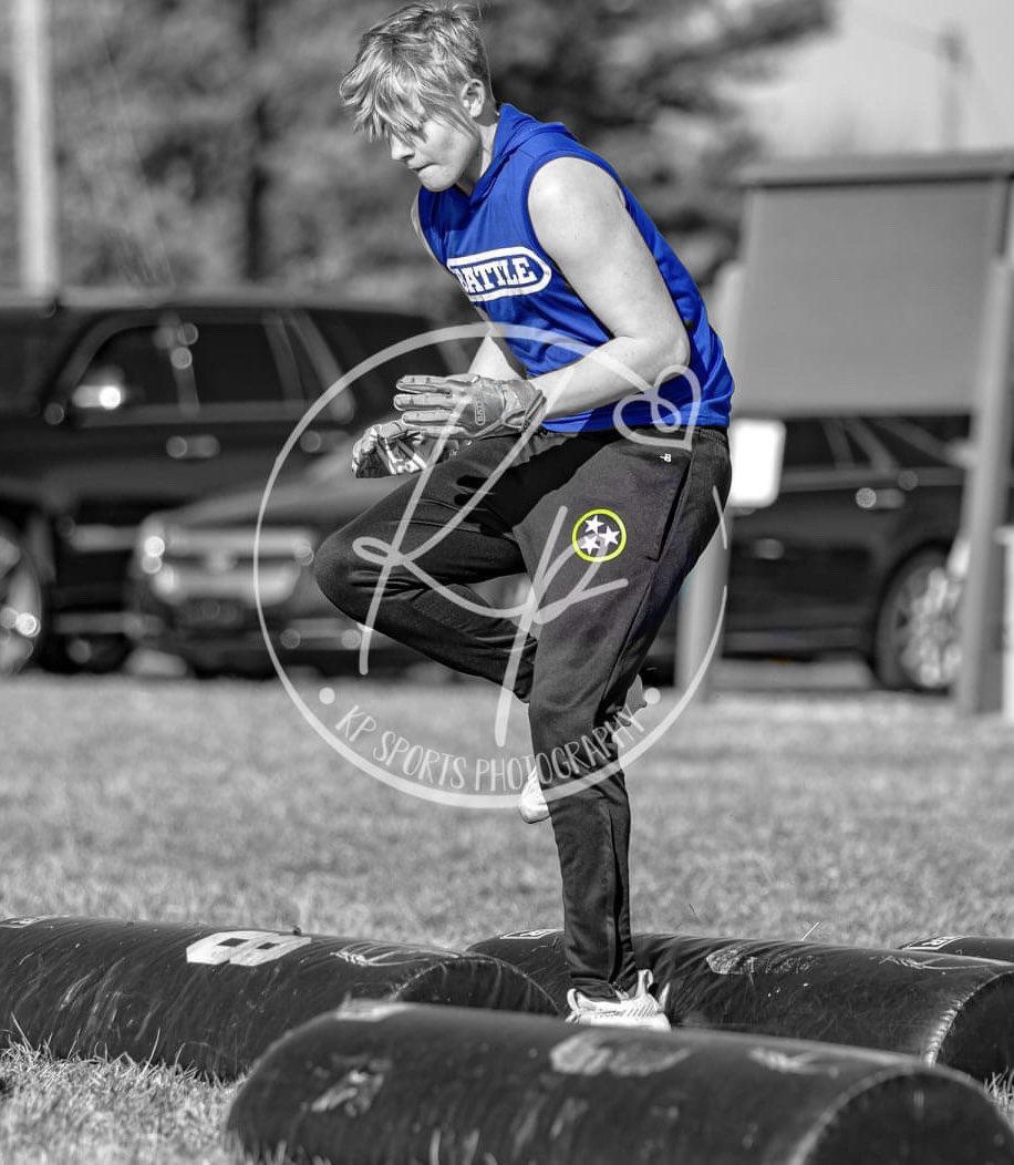 Kemper13Kolbe's tweet photo. Excited to be back home with @DynastySP! #DSPElite ๐ฅถ
@coachwallace_ @DCHS_Football https://t.co/vcZes98IE0