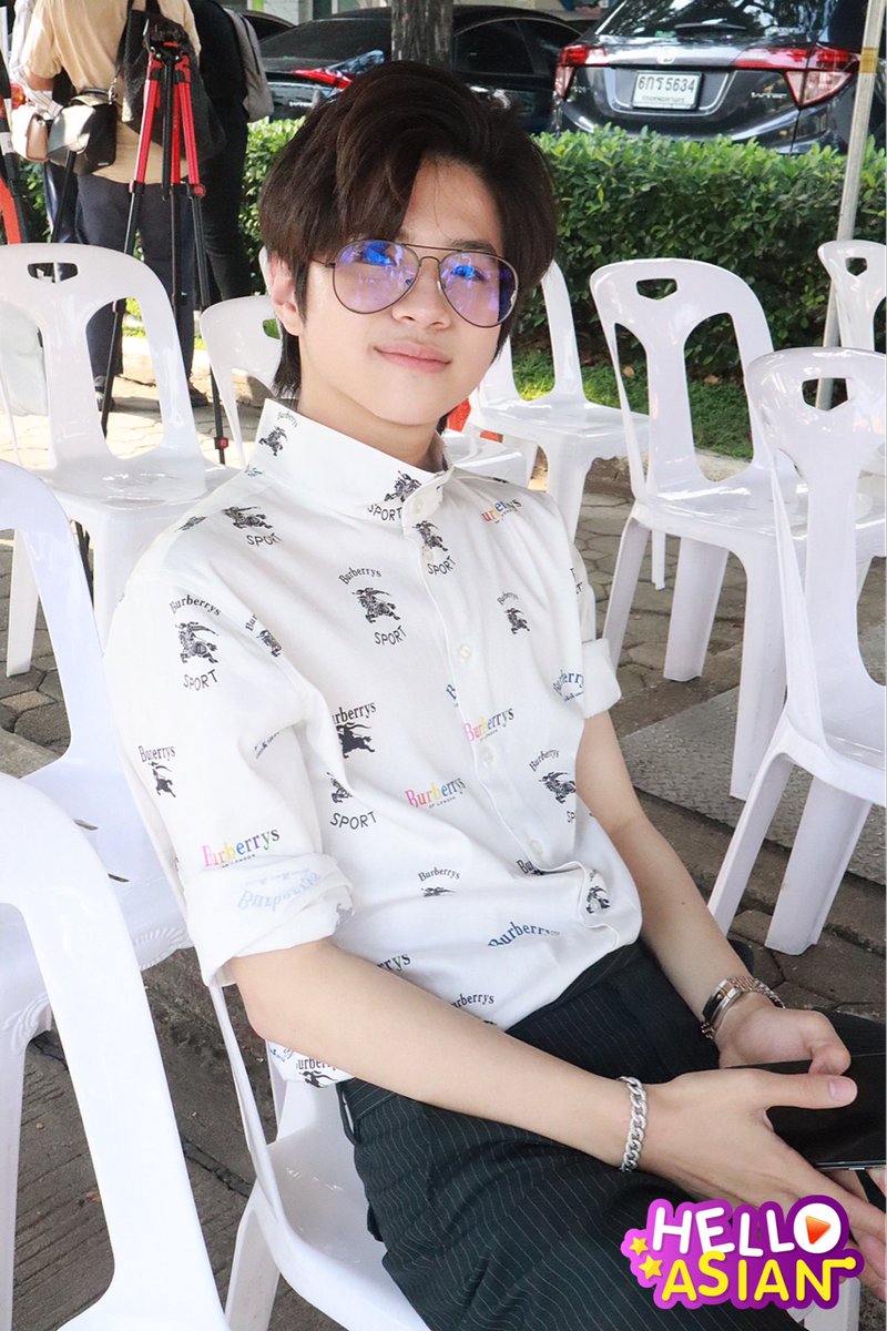 MeanPlanPH's tweet photo. [UPDATE] ⬆

210311 ~ PLAN AT 7PROJECT'S WORSHIP DAY 🙏

Plan is one of the "early birds" for Studio Wabi Sabi 7Project's Worship Day. He has another work to attend, he won't be attending the fan gathering later. Such a busy guy 👏

© Hello Asian

#PlanRathavit
#คนของแปลน
~ 🌠 https://t.co/bFI01ytUXS