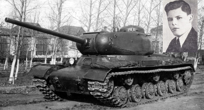 11 марта 1944г. В бою танк гвардии ст. лейтенанта Виктора Ивановича Мельникова был подбит, однако танкист остался в горящем танке Продолжая вести огонь, он уничтожил танк 3 орудия и большое количество солдат и офицеров немецких фашистов но и сам погиб (23) Герой Советского Союза!