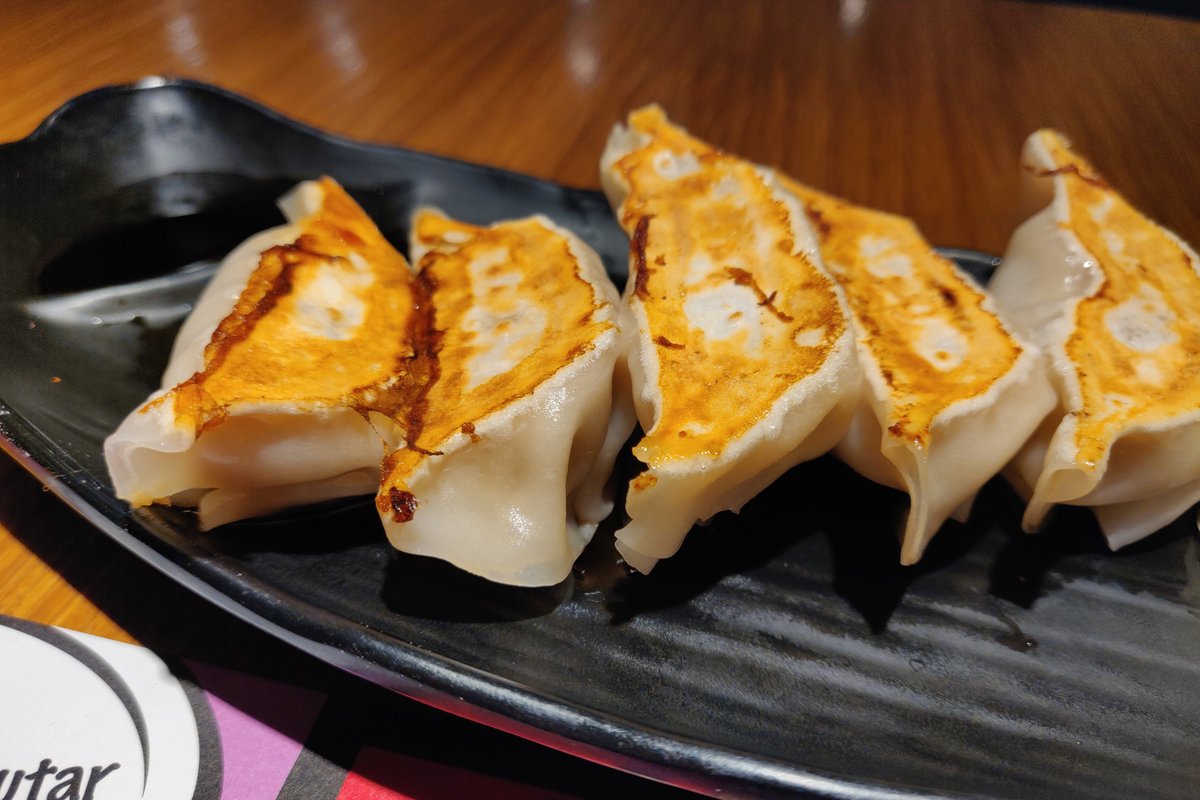 Por fin pudimos pasarnos a sorber el caldo y los fideos del <a href="/Kurayagyoza/">Kuraya</a>.

madridfree.org/kuraya-ramen-g…