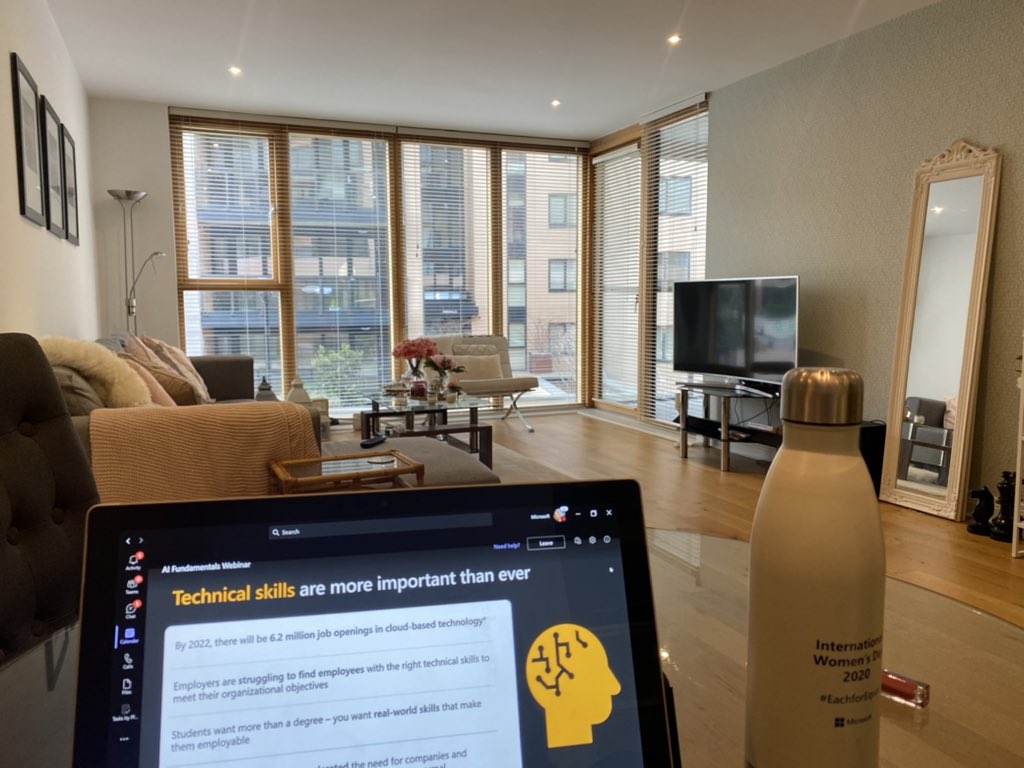 coreyhughesICT's tweet image. Ready for the #AIFundamentals webinar 🤖🖥