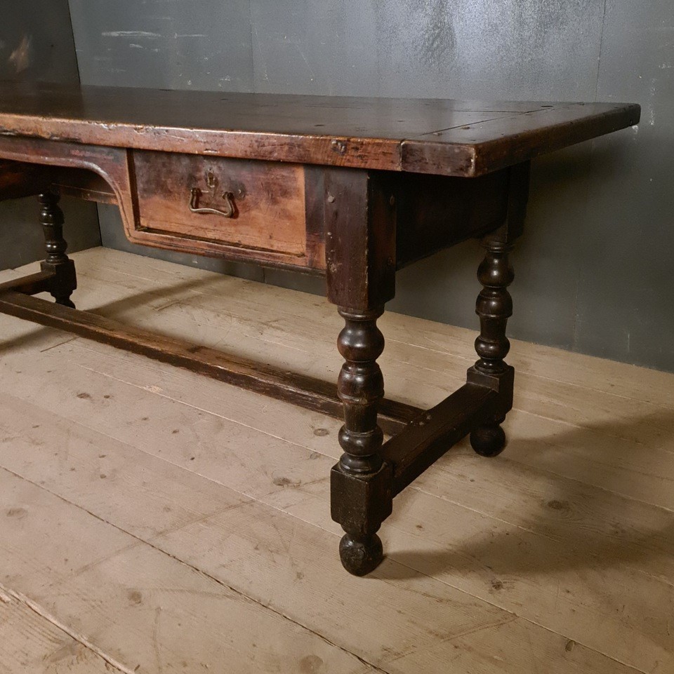 ArcadiaAntiques's tweet photo. Wonderful 18th Century Spanish Walnut serving table/ desk with a stunning 4cm thick two plank top.
Price: £3,450
https://t.co/UrI1nNqFHp
#walnutservingtables #servingtables #spanishservingtables https://t.co/kCpnmGie6M