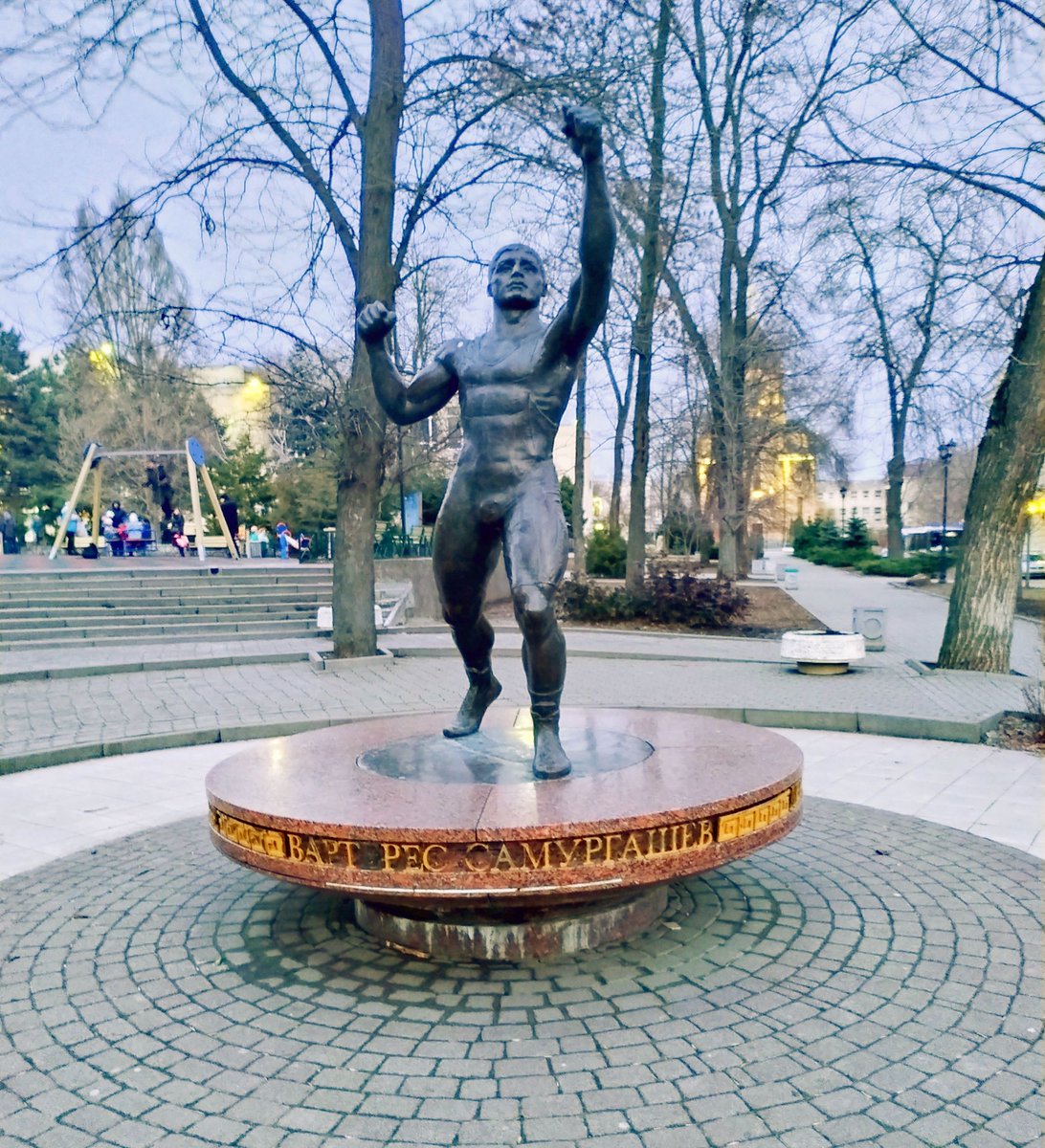 Look_my_trips's tweet photo. Интересное: Памятник Самургашеву (Россия, Ростовская область, Ростов-на-Дону) https://t.co/4bybe2FyML https://t.co/UHTdITAaaJ