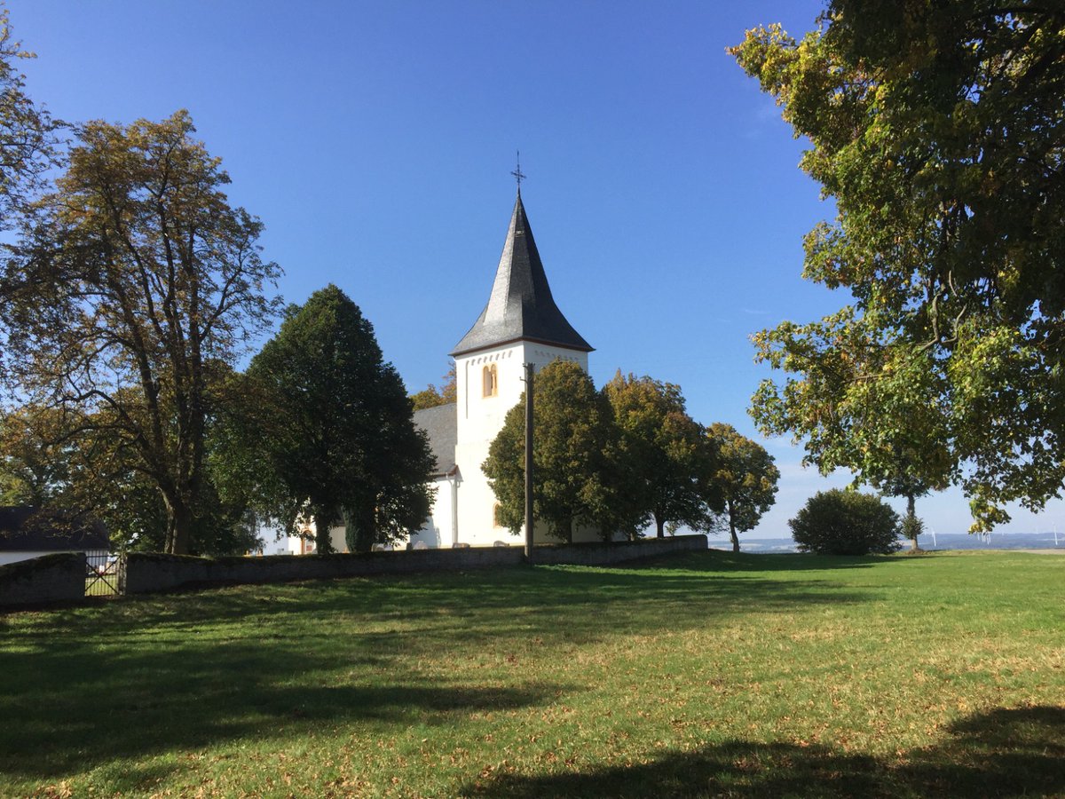 simmerntrarbach's tweet photo. Am 28.03.2021 um 10.30 Uhr als #Livestream auf https://t.co/IeBCUrB9Ao:
Musikalischer #Gottesdienst zum #Palmsonntag in der #Nunkirche in #Sargenroth.
Predigt: Superintendent Markus Risch
#Karwoche #Onlinegottesdienst #evangelisch #Kirche https://t.co/19OAQU4W1v