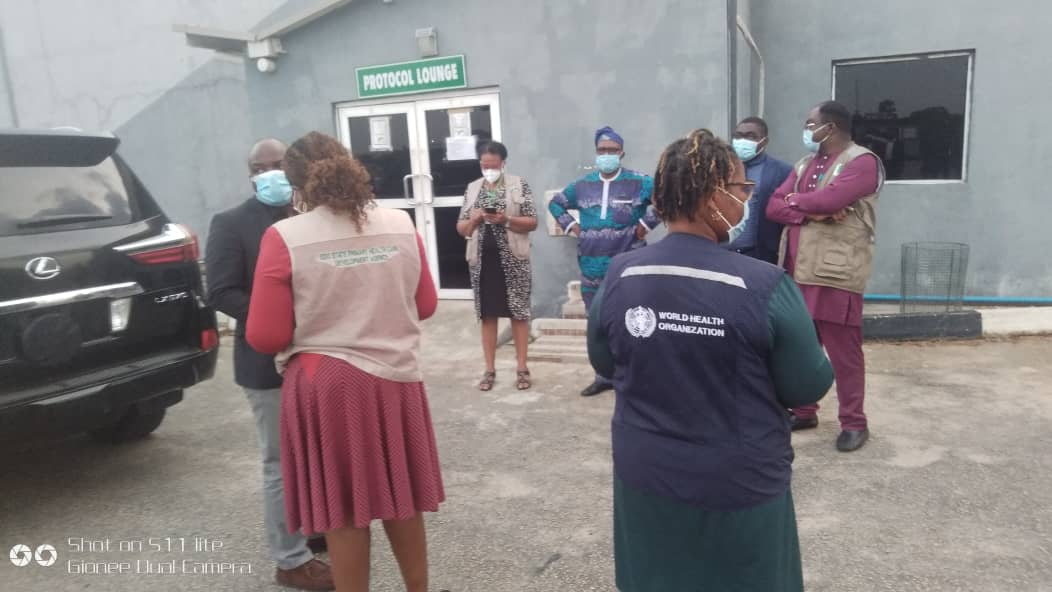 action_edo's tweet photo. The Permanent Secretary MoH @EdoState,  Excecutive Secretary #ESPHCDA supported by @WHO, @UNICEF @NCDC today, received her first batch of #COVID 19vaccines at the Benin Airport . 
#FrontlinersAsRoleModel
#EveryShotCounts 
#COVIDVaccineIsSafe https://t.co/2Z3Qa2rZZW