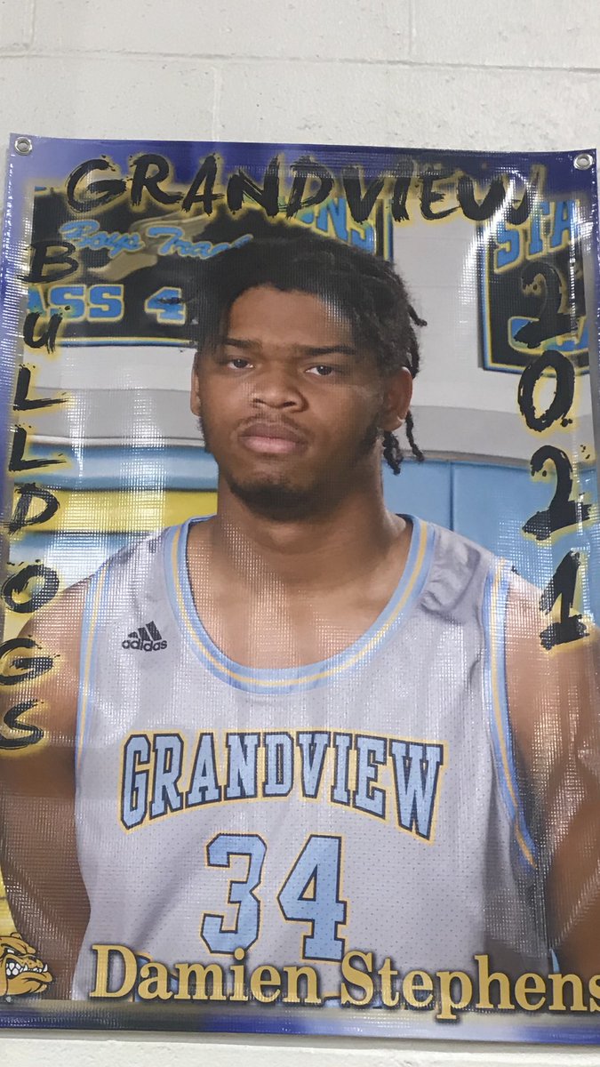 Congratulations to <a href="/Dstephens_88/">Damien</a> for his 1st Team All Conference and 1st Team All District Honors...well deserved. #WeAreGRANDVIEW 🏀💪🏽💯