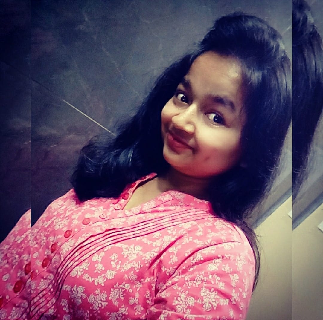 Beauty lies in beholder's eyes. 

#beauty #dimple #simple  #love