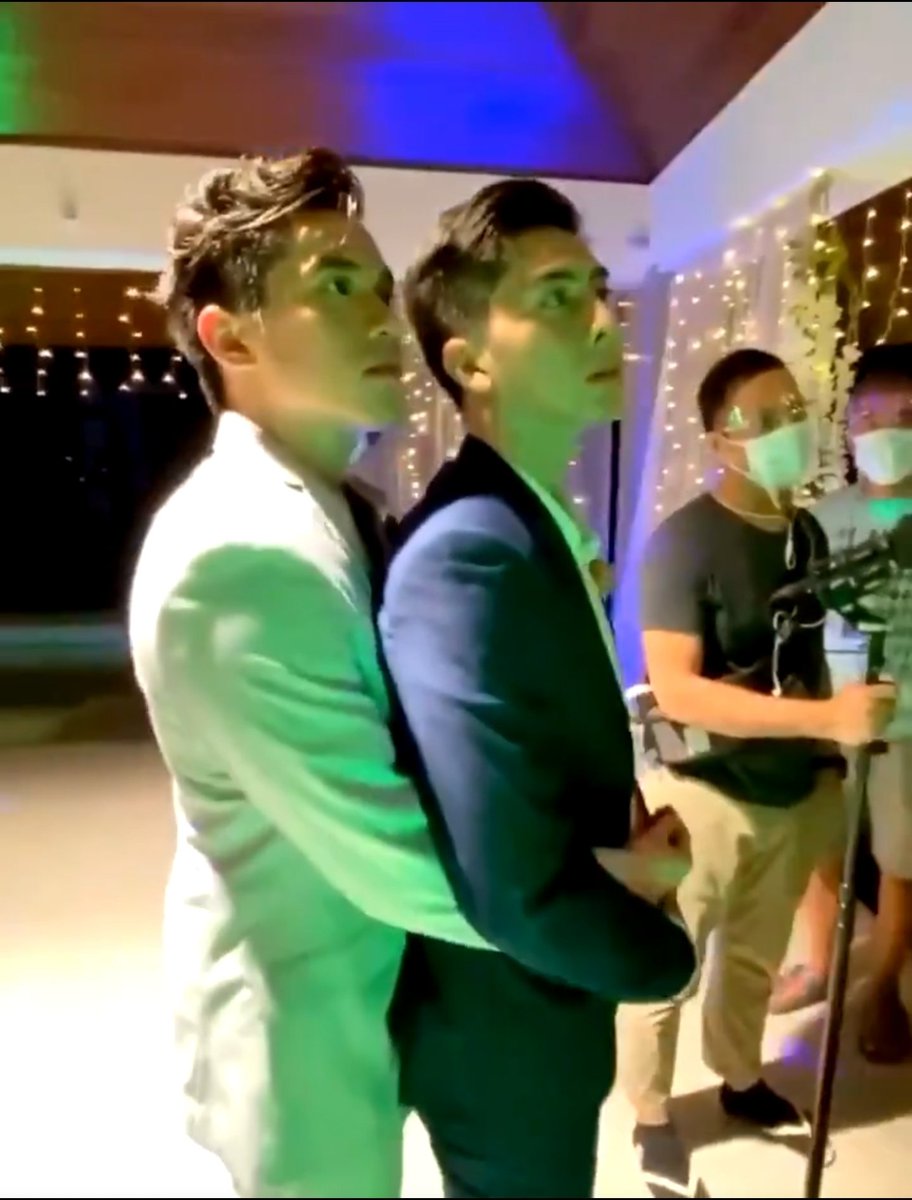 pang2xmilktea's tweet photo. My gosh. They look so princely! π Sana all may ganyan kagwapong promdate. π #GayaSaPelikula #pangpang #gspseason2 #GSPonNetflix https://t.co/Zdjkcr62c6