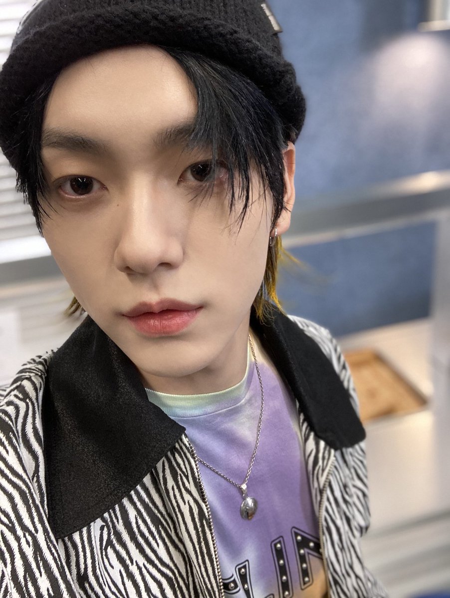 withUsoobin's tweet photo. @TXT_bighit Penguin https://t.co/JoQxWSBVhL