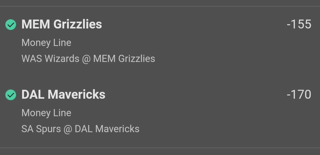 5ooperman's tweet photo. @VitoVelasco702 @VitoVIP702 Bookie data kind of night!!! The return of the NBA!! One parlay still going but I'm tired. Gotta give recognition where recognition is due!! https://t.co/5UsBJbjiQK
