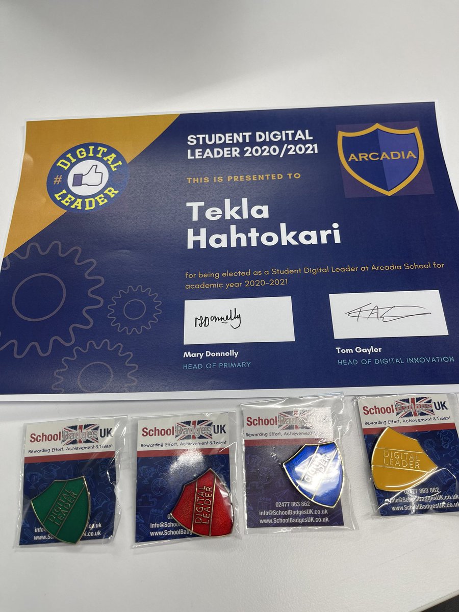 techteachertom1's tweet photo. Certificates made on @canva and house colour badges delivered from @SchoolBadgesUK. Student digital leader presentation on Sunday 🎉 @ArcadiaSch #AppleDistinguishedSchool #ADE #ADEUAE #EDUTech #AppleEDUchat https://t.co/svfPmRPrWl