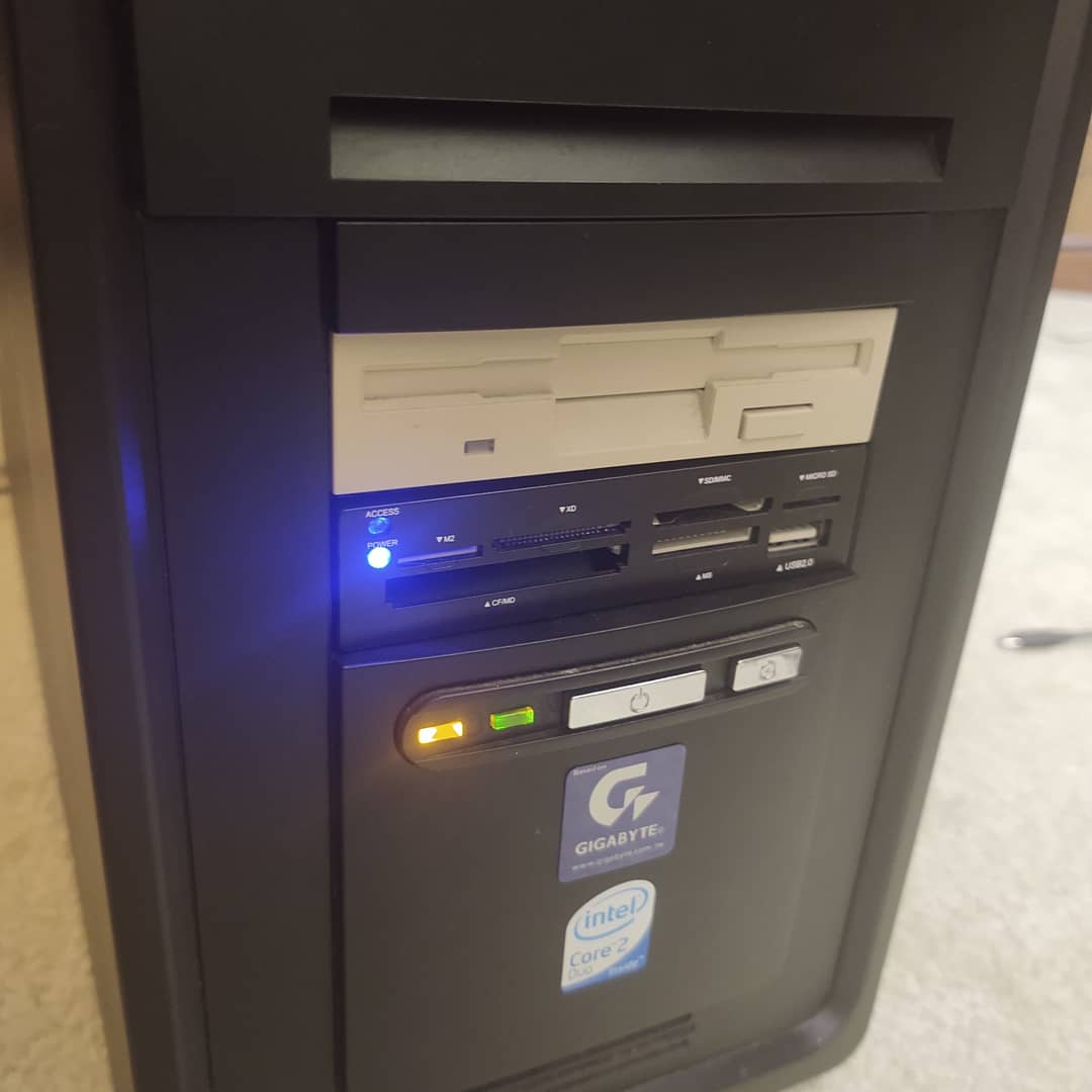 H95lx's tweet photo. Almost done with my super #Ubuntu #Core2Quad #LGA775 #server #upgrade! I've had this machine since '08. Two #GPUs, #8GB of RAM soon, 3 #HDDs, WiFi, a #modem, and a front panel card reader now added. Used for #RStudio, #BitlBee, #Asterisk #PBX, #adblock, #proxy, and #web purposes. https://t.co/9IC0AdShDL