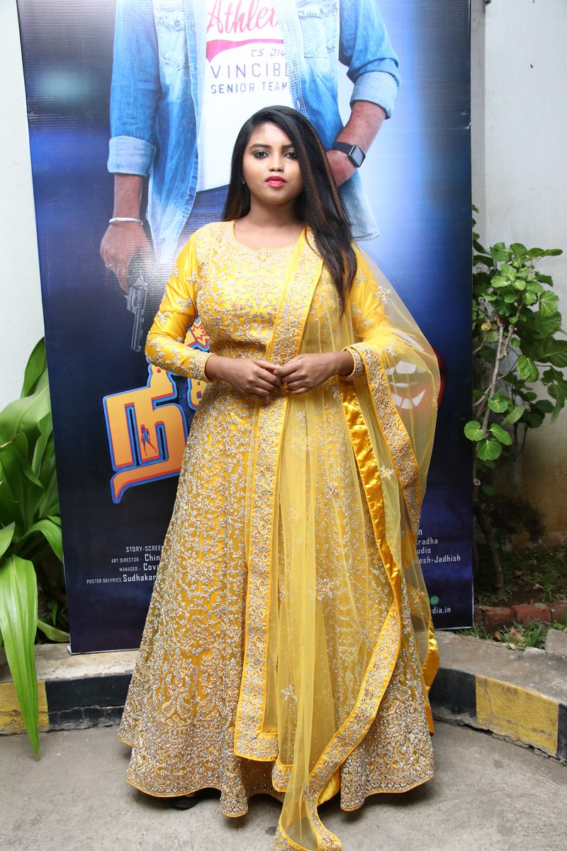 cinemapluz11's tweet photo. என் கனவு பலித்தது: டிக் டாக் புகழ் இலக்கியா நெகிழ்ச்சி! https://t.co/OE0V6jzEmK #neesudathanvanthiya #ilakiya @PROSakthiSaran https://t.co/0rzyR4mmUM