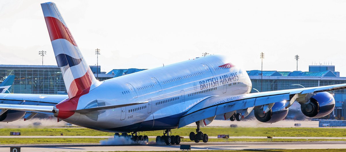 Kent_YVR's tweet photo. Missing these, hope they will come back some day 🤞 @British_Airways Airbus #A380 arrival @yvrairport. #yvrspotters #Vancouver #GXLED https://t.co/i0MTZQJcWC