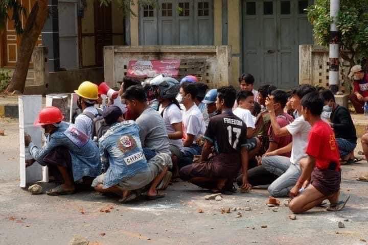 Tw// Blood : Junta Terrorists use tear gas, rubber bullet and live bullets in Myaing, Magway Region. injured people &amp; casualities is still unknown.

STOP ONSLAUGHT
<a href="/freya_cole/">Freya Cole</a> <a href="/UNHumanRights/">UN Human Rights</a> <a href="/DrSasa22222/">Dr. Sasa</a> <a href="/KenRoth/">Kenneth Roth</a> <a href="/EUMyanmar/">EUMyanmar</a> <a href="/UN/">United Nations</a> 
#Mar11Coup
#WhatsHappeningInMyanmar