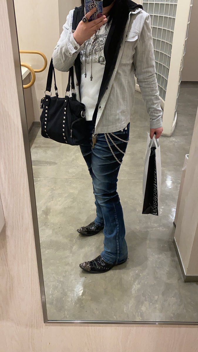 toshiki_civa's tweet image. うふふ、ブーツカット❤
足長効果バッチリ！！
最高！！
#ブーツカット
#semanticdesign 
#ブーツカット推進委員会