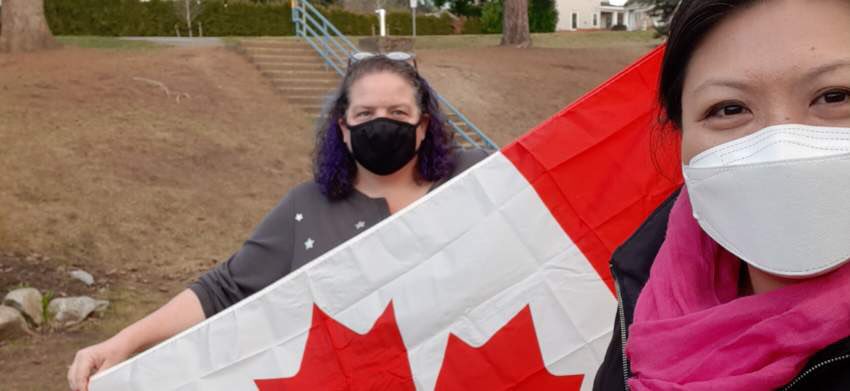 Thank you to MP Shin for the personal delivery of a new flag for Roy Stibbs. Tomorrow we fly it at half-mast to acknowledge the one-year anniversary of the World Health Organization declaring COVID-19 a pandemic and in memory of the British Columbians who lost their lives