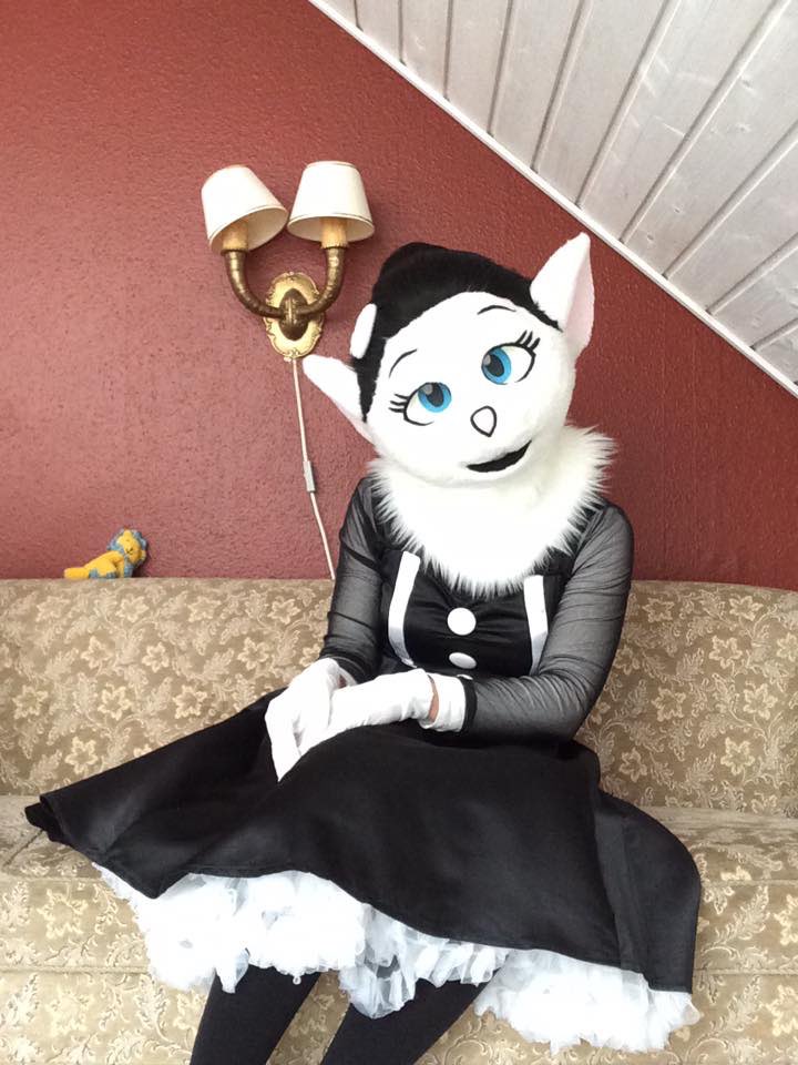Kathrine Catgirl (@kathrinecatgirl) on Twitter photo <a href="/RikaFoxPawzer/">🛴 Boop 🍓 Boop 🦈</a> I frequently post fursuit videos I make on TikTok,
and I also post some furry art that I draw up. <a href="/RikaFoxPawzer/">🛴 Boop 🍓 Boop 🦈</a> I frequently post fursuit videos I make on TikTok,
and I also post some furry art that I draw up.