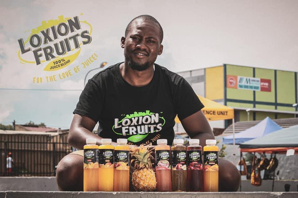 KasiEconomy's tweet photo. This Lungelo Mgaga from Dobsonville in Soweto, founder of Loxion Fruits Beverages, a 100% fruit juice blend. Made in the township, for the kasi people. https://t.co/KKFRLflXpG