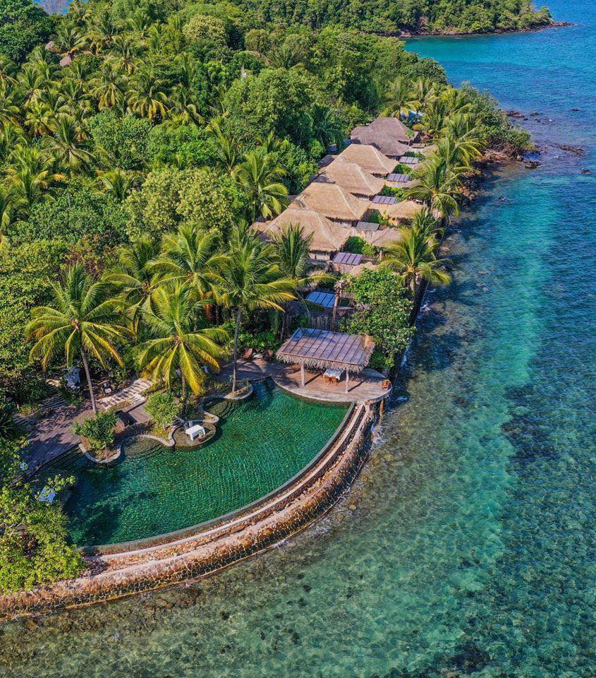 viajandoconpaco's tweet photo. Koh Song Saa, una de las islas privadas de Camboya 🌍🏝️
#travel #viajar #camboya #islaprivada #ferrol #coruña https://t.co/Chxf21s9m0