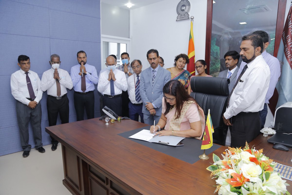 Our heartiest congratulations and a warm welcome to Snr. Professor Janitha Liyanage on her appointment as the 1st Vice-Chancellor of #GWUIM who was also instrumental in transforming the Institute into a fully-fledged University from the beginning. 

#GWUIM #SriLanka