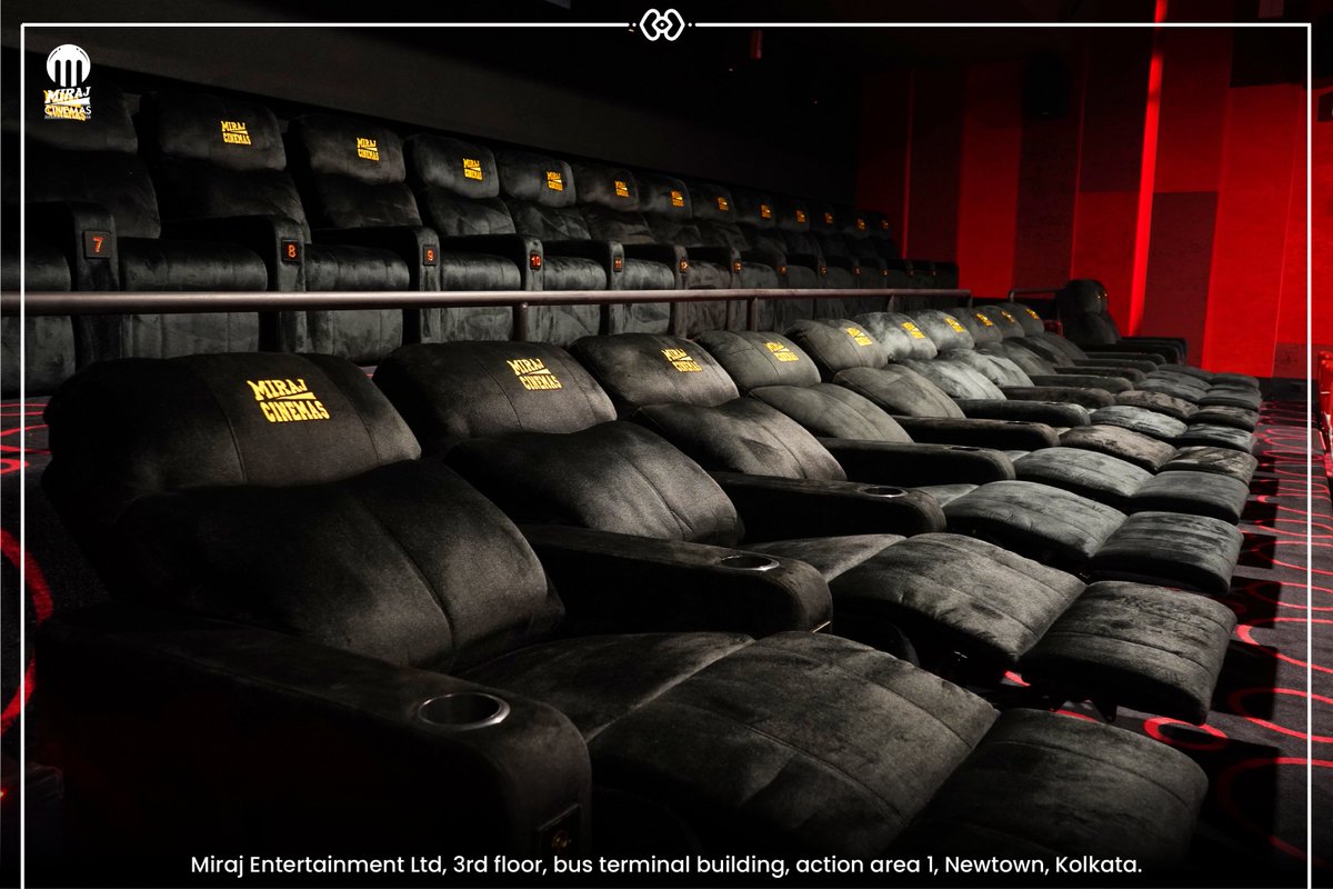 MirajCinemas's tweet photo. Enter our Mirajical world at Miraj Cinemas, Kolkata and have the most fun-filled movie experience with zesty food &amp; beverages at our #ChefCorner, plush recliner seats and heightened Dolby sound.

#Entertainment #NewtonKolkata #NowOpen #LiveKitchen #Food #Roohi https://t.co/Hdwe7TrRUn