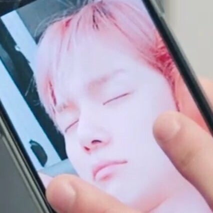 Mon_universeS22's tweet photo. 민혁이 잘때 눈 ㅡ.ㅡ일케 돼가지고 포차코랑 똑같이 생김 진짜로.... https://t.co/s69Z4kGVHZ