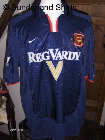 PWalton1987's tweet image. Come on @SunderlandAFC fans. Do your thing and help me find one of these from 2000. Anyone got one they’d let go?
@RokerReport 
@WiseMenSayPod 
@SpeakSAFC 
#SAFC #desperation