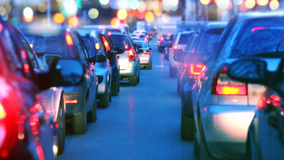 Flinke vertraging A67 door ongeval met meerdere auto's:..