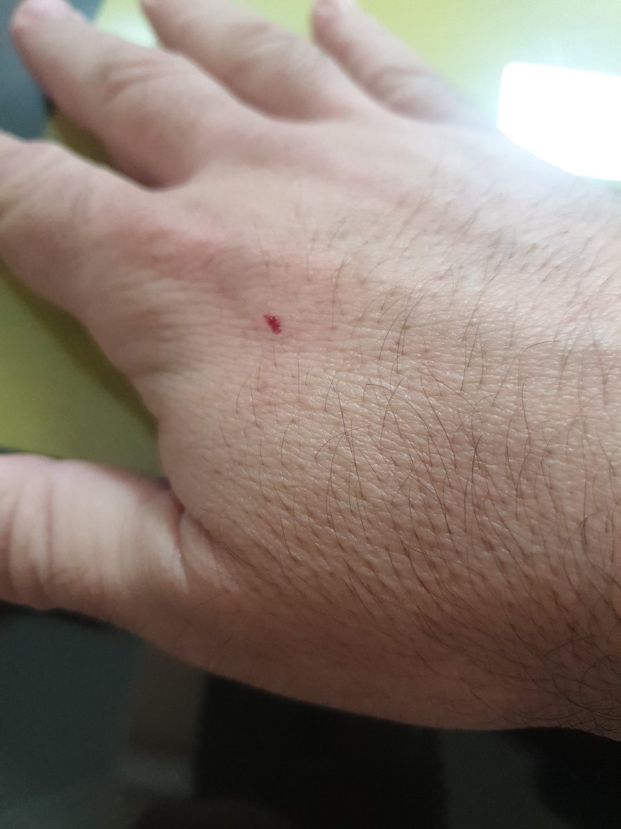 Retrete tuitero tweet media