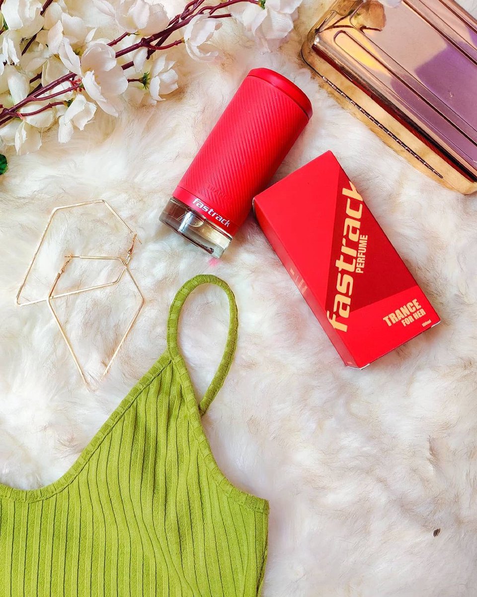 Fastrack's tweet photo. Trance the night away. 
📸 by @redvibe_ 
Get a chance to be featured on our page by tagging us with your #Fastrack gear using #FlashYourFastrack
Visit https://t.co/IWB2fmP2wp or go to our store to check it out. 

Product Code and Price -FW17PC1 for ₹720 https://t.co/yx87IZ6X7J