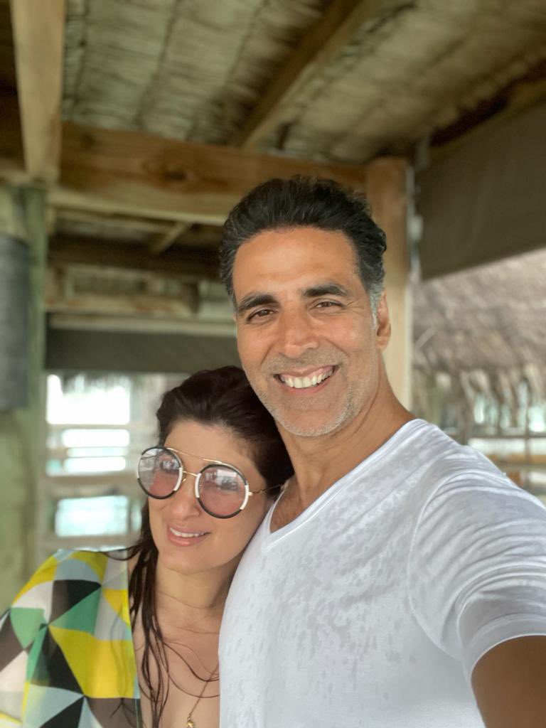 Akshay Kumar on Twitter: "Happy place = Happy face 🏝 We are grateful for  this getaway in the middle of a pandemic! #GratitudeIsTheBestAttitude  #BeachTime https://t.co/gmvhmvvsUs" / Twitter | The Kashmir Files
