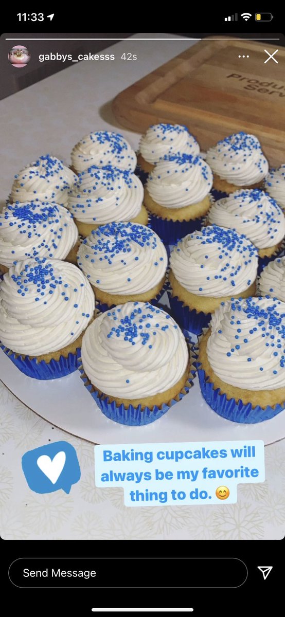 gablishous's tweet photo. When your cousin calls and ask you if there is any way I can have cupcakes done by tomorrow morning... 🧁😋💙 https://t.co/y1tsPzEwP9