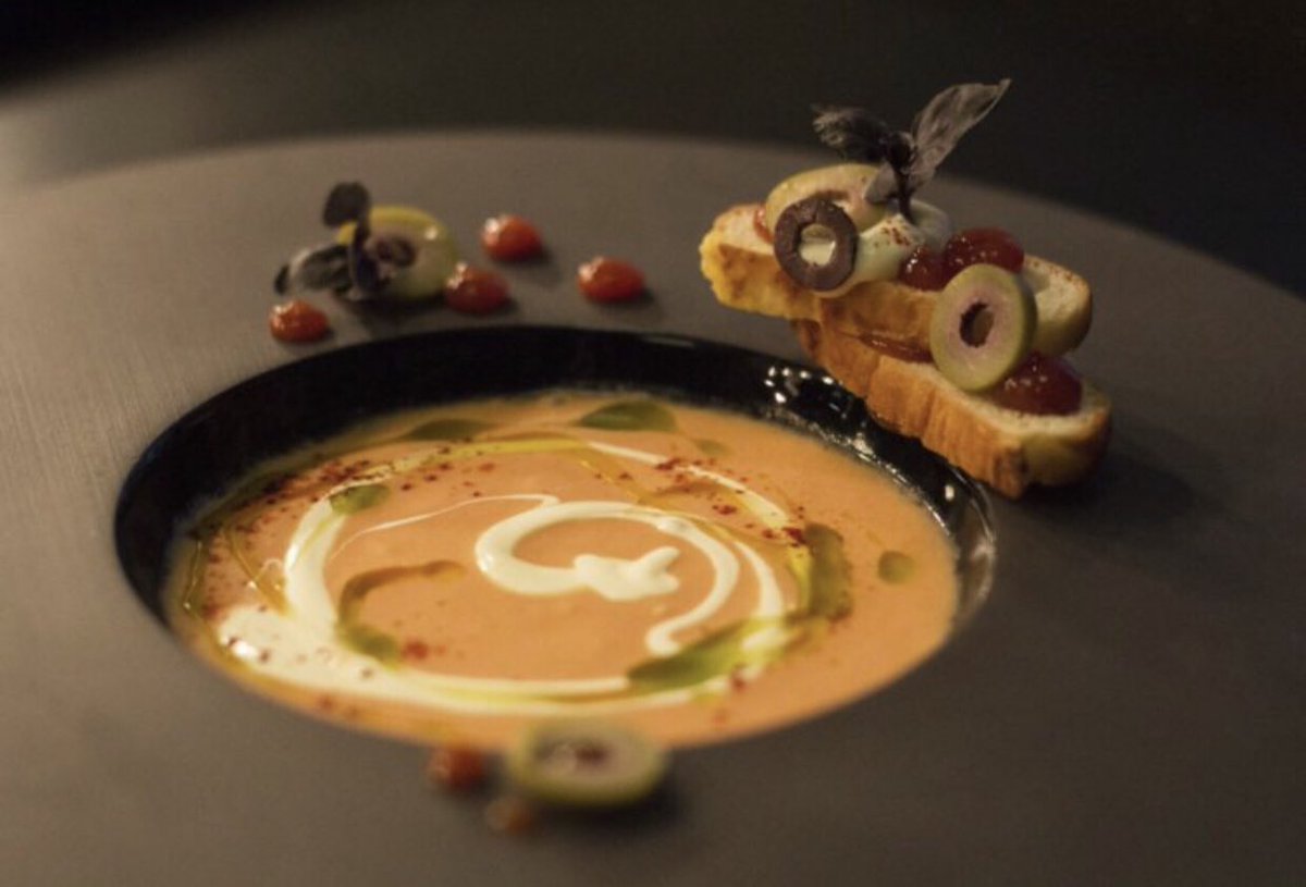 PavlovaAndCream tweet media