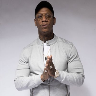 Director Cricket tweet media