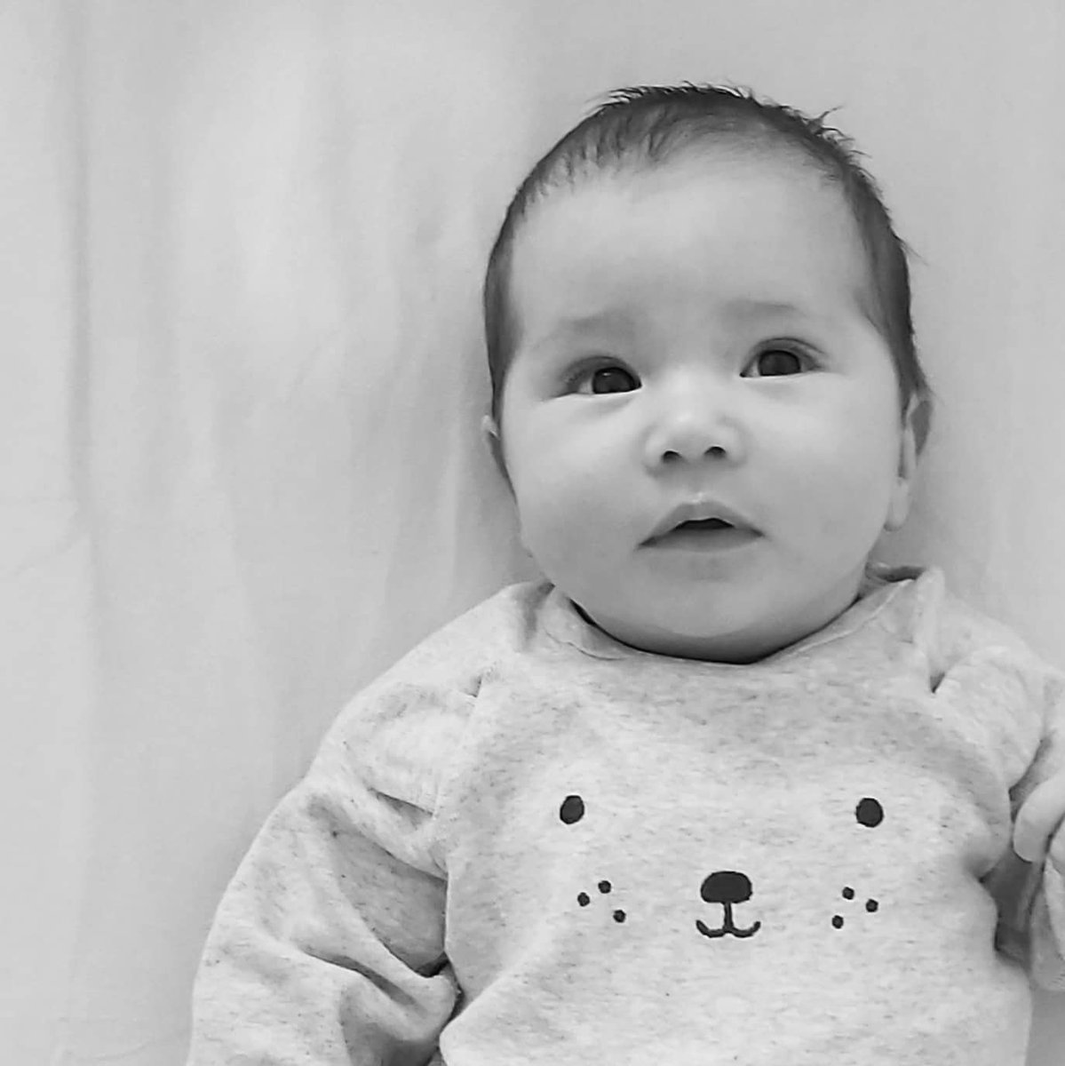 First week in 9 weeks of just the 2 of us 💖 no homeschool, no stroppy big sister, just us and lots of squishy cuddles and even hot cups of tea 🤭 ☕