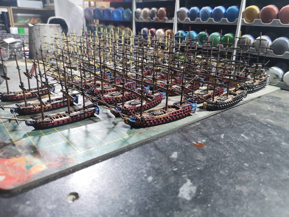 BofOPstudio's tweet photo. So I'm pretty sure, that makes the Spanish complete, with the exception of the final spray of clear coat, let's get the French done now!
#bofops #commission #commissionpainter #warlordgames #blackseas #french #spanish #nepolionic #trafalgar https://t.co/cJfZvVlHL7