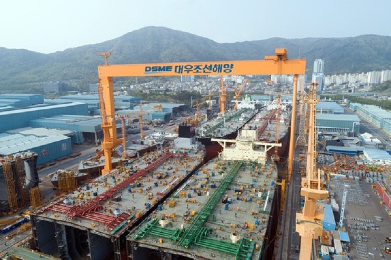 VesselFinder's tweet image. International Seaways Announces Contract to Build Three Dual-Fuel LNG VLCCs
vesselfinder.com/news/20363-Int… #InternationalSeaways #INSW #VLCC #DSME