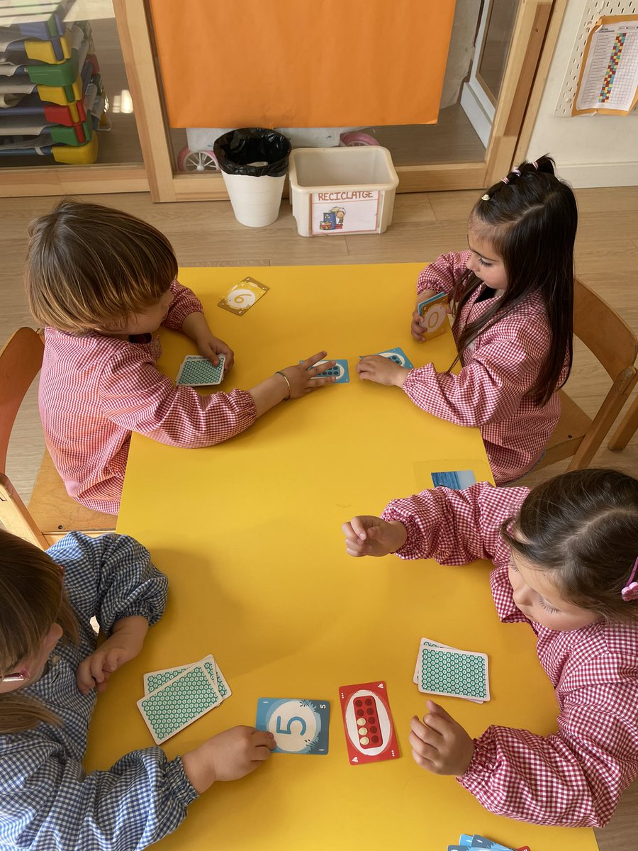 Anna Diaz tweet media